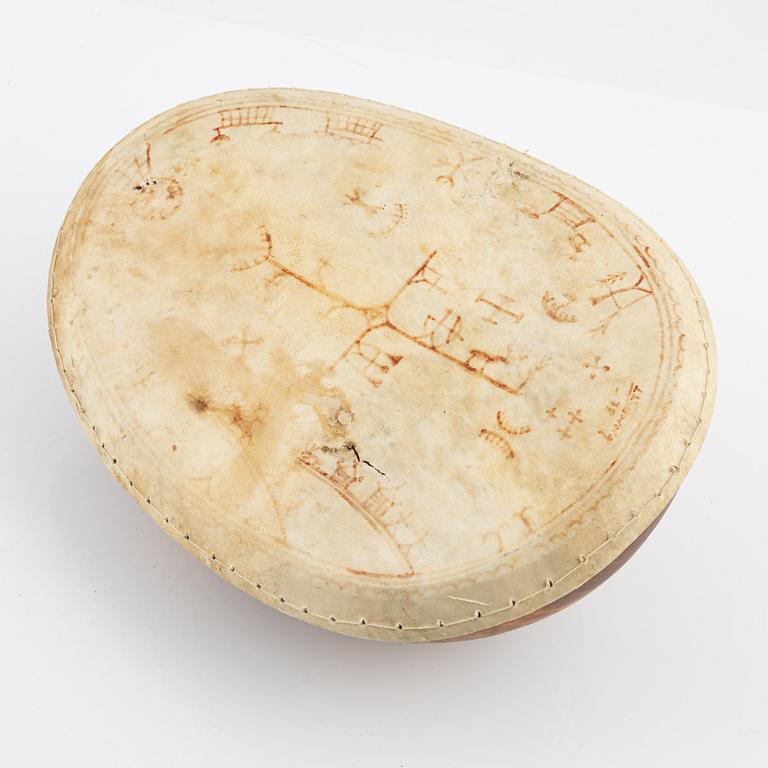 Lars Levi Sunna, A birch cermonial drum, dated -78.