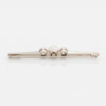 Brosch 14K vitguld med gammalslipade diamanter och en odlad pärla.