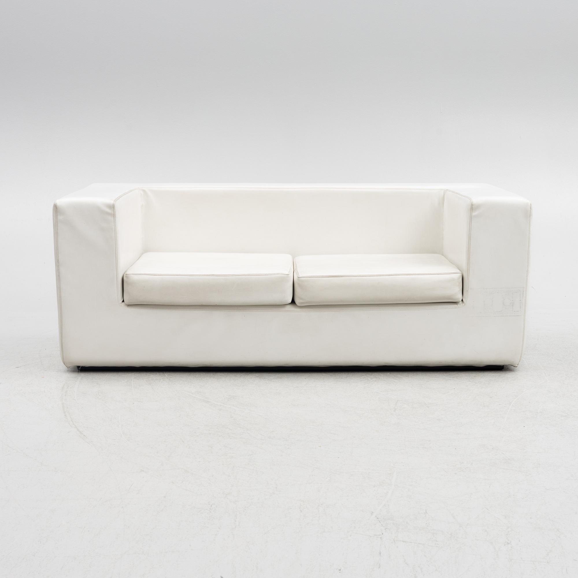 Willie Landels, sofa, "Throw Away", Zanotta, designed in 1965.