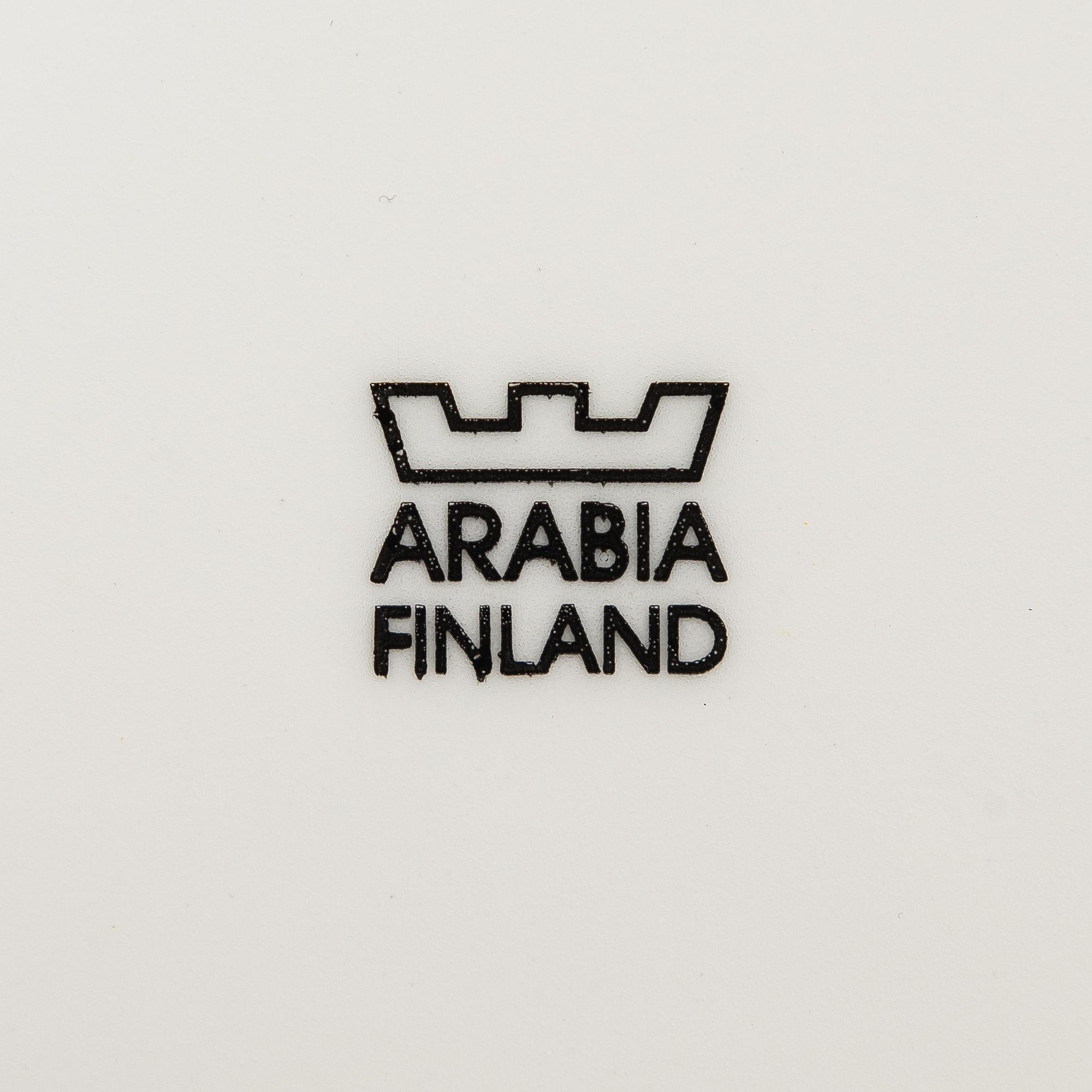 Birger Kaipiainen, serving dishes, 37 pcs, ceramics, "Paradise", Arabia, the later half of 20th century.