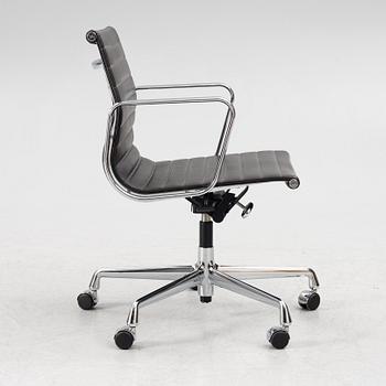 Charles & Ray Eames, kontorsstol, EA 117, Vitra, 2019.