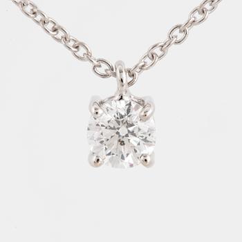 Brilliant-cut diamond necklace.