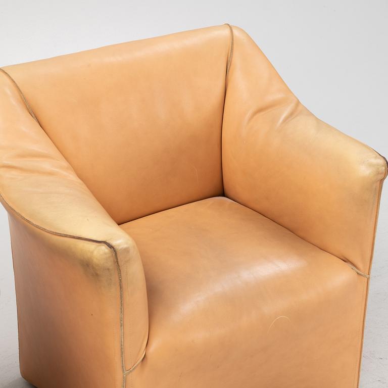 Mario Bellini, a pair of model 684 'Tentazione' armchair, Cassina.