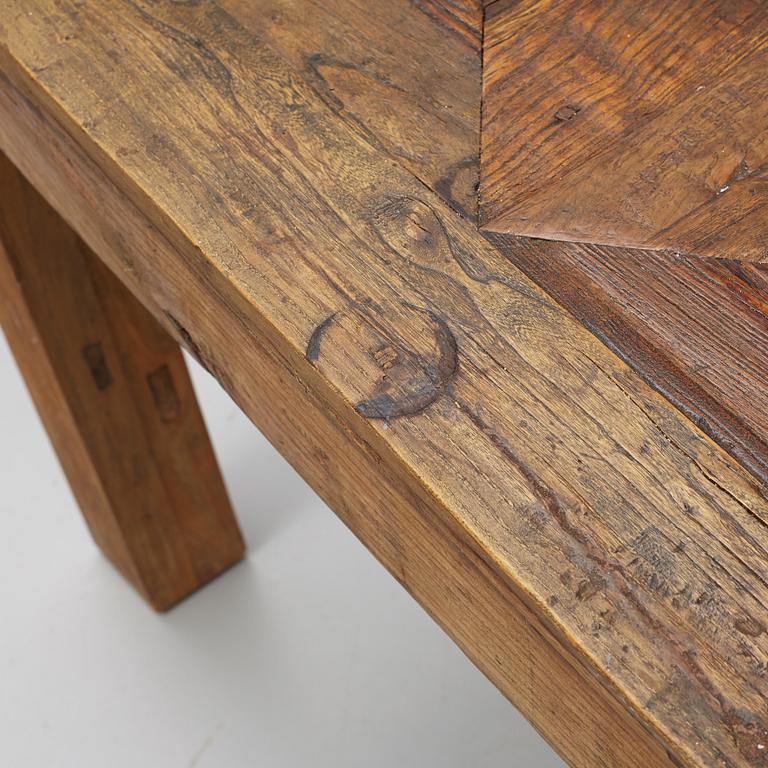 A dining table, Artwood, 21st Century.