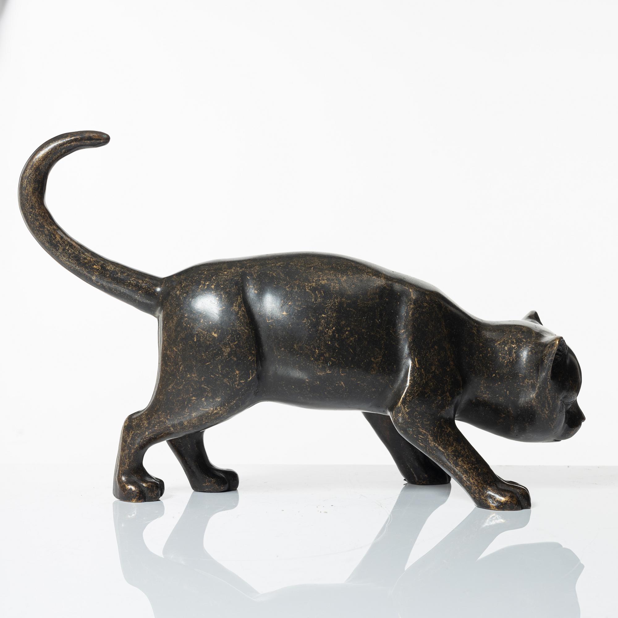 A decorative bronze sculpture, Fyrklövern.