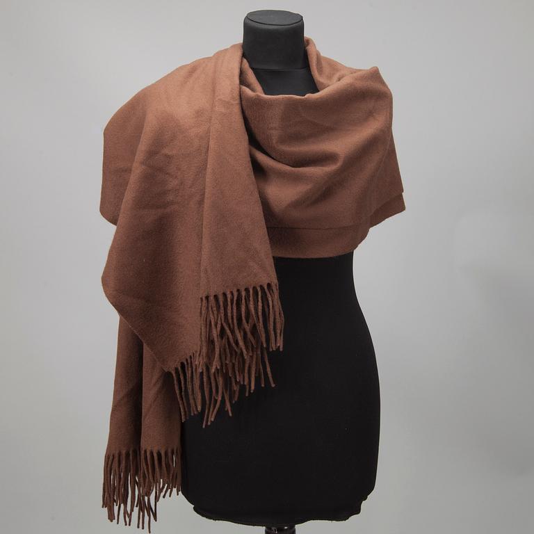 SJAL, Yves Saint Laurent.