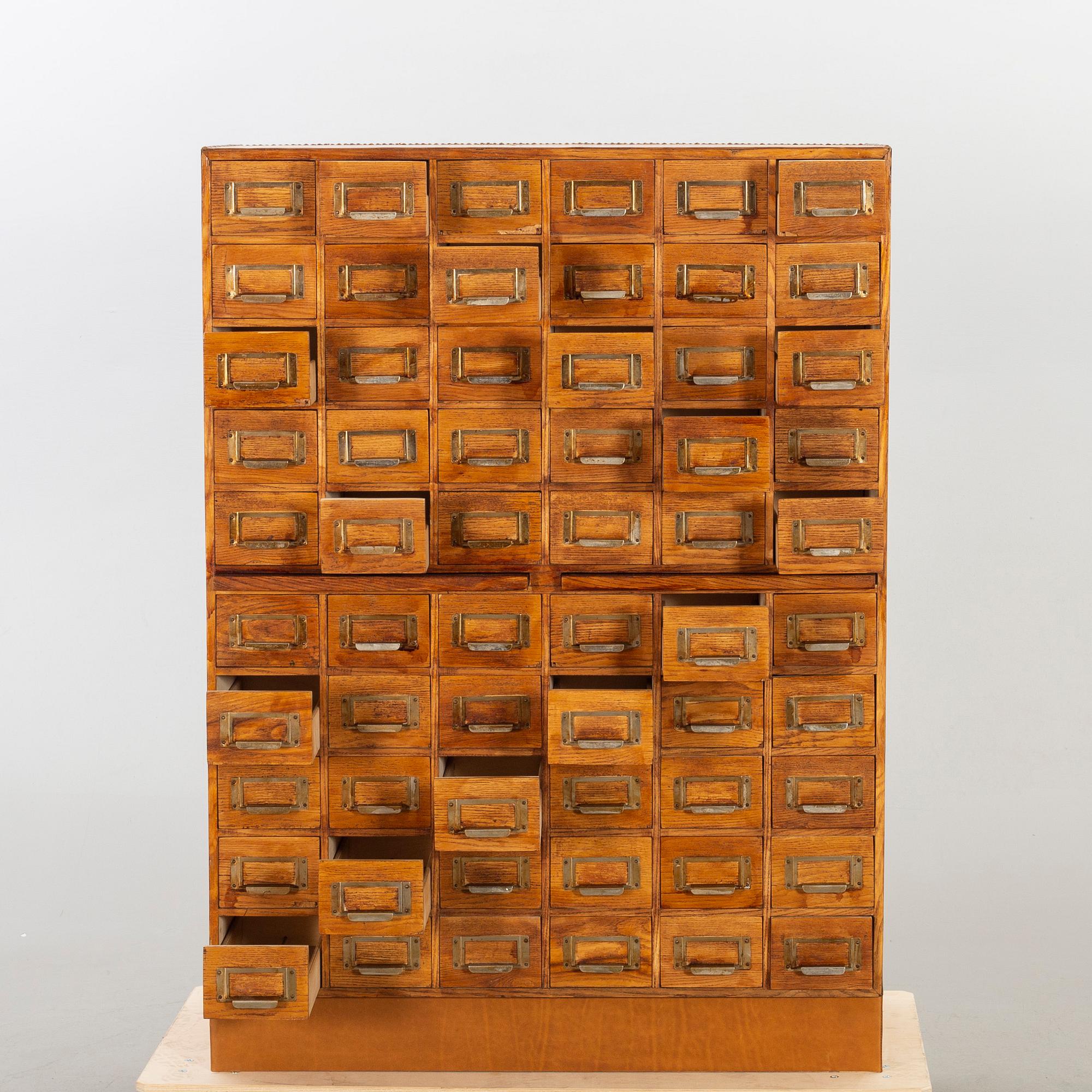 ARKIVSKÅP 1900-talets andra hälft.