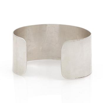 A Wiwen Nilsson sterling bangle, Lund 1965.