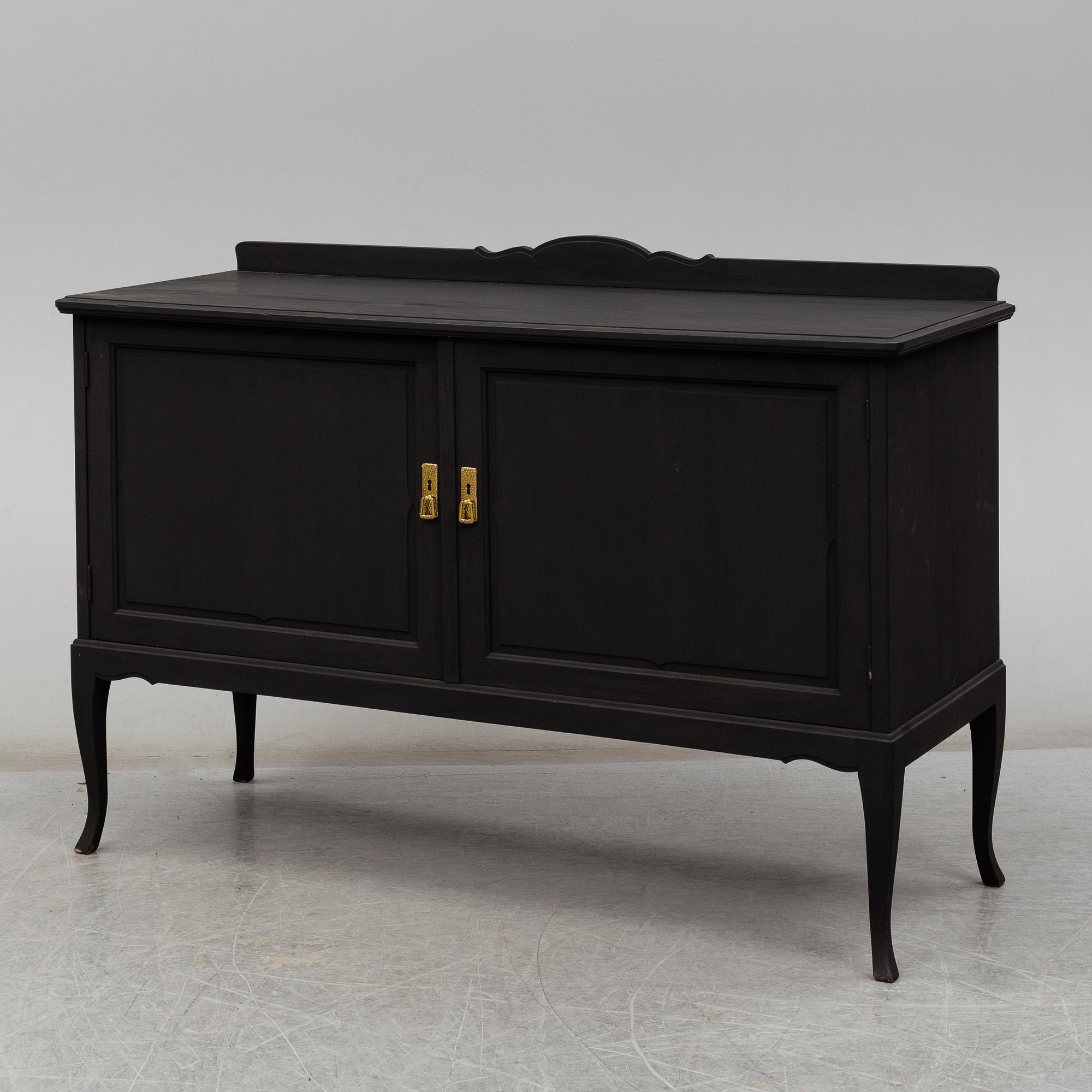 SIDEBOARD, 1920-tal.