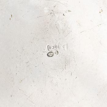 Seven silver items, 20th century.