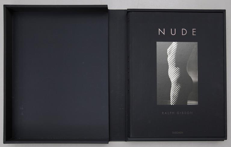 RALPH GIBSON, bok, "Nude", Taschen, signerad, numrerad 0974.