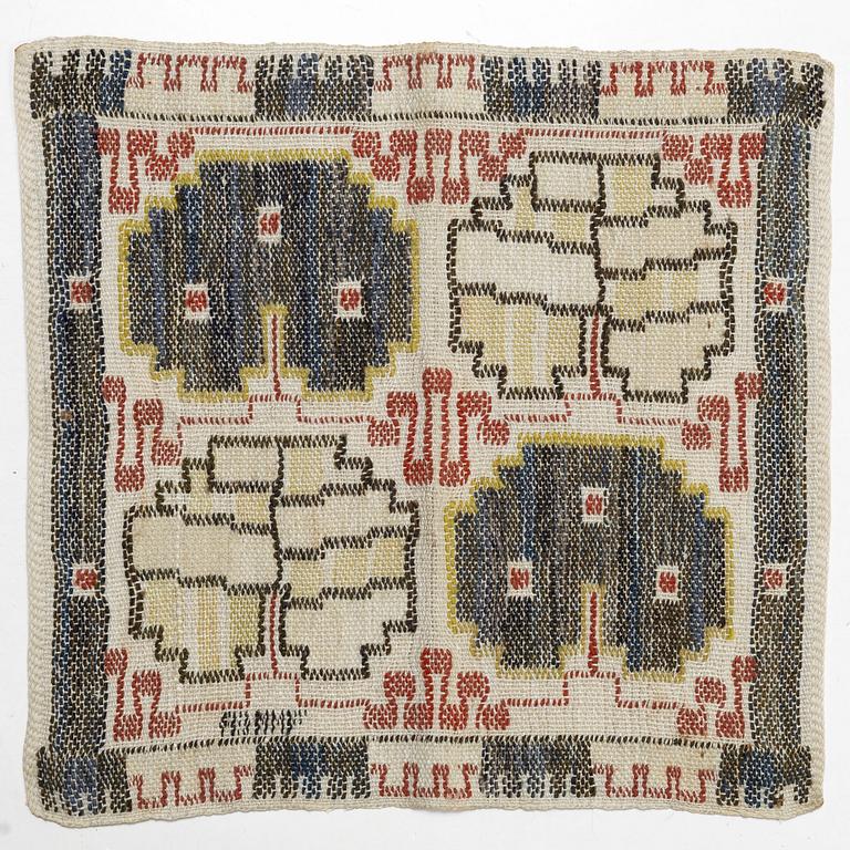 Märta Måås-Fjetterström, A 'Grodblad' textile.