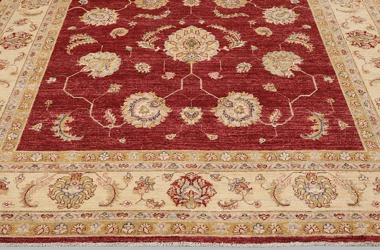 A Zigler carpet, 315 x 210 cm.