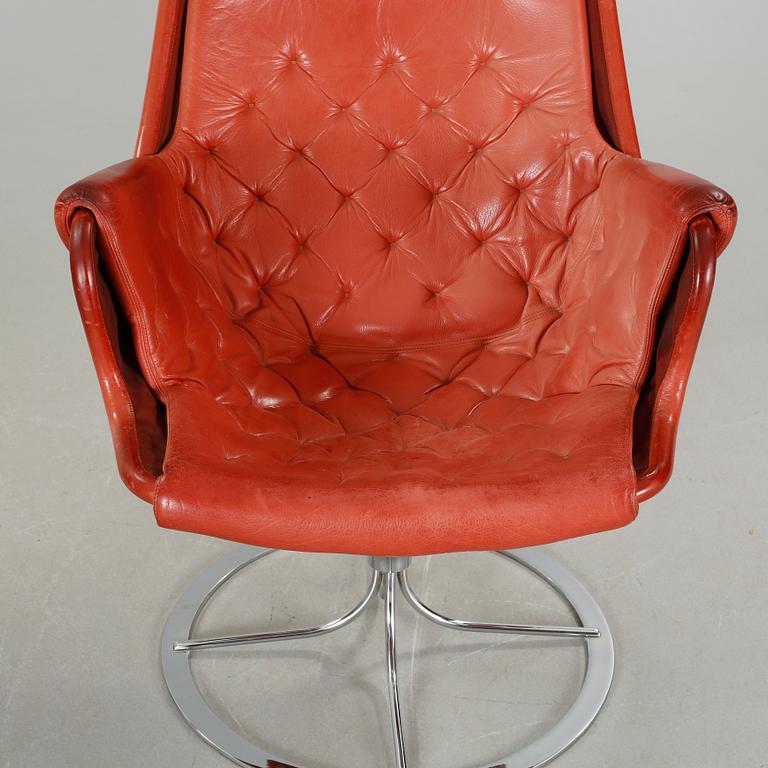 A pair of lounge chairs by Bruno Mathsson for Dux, model Jetson, second half of the 20th century.