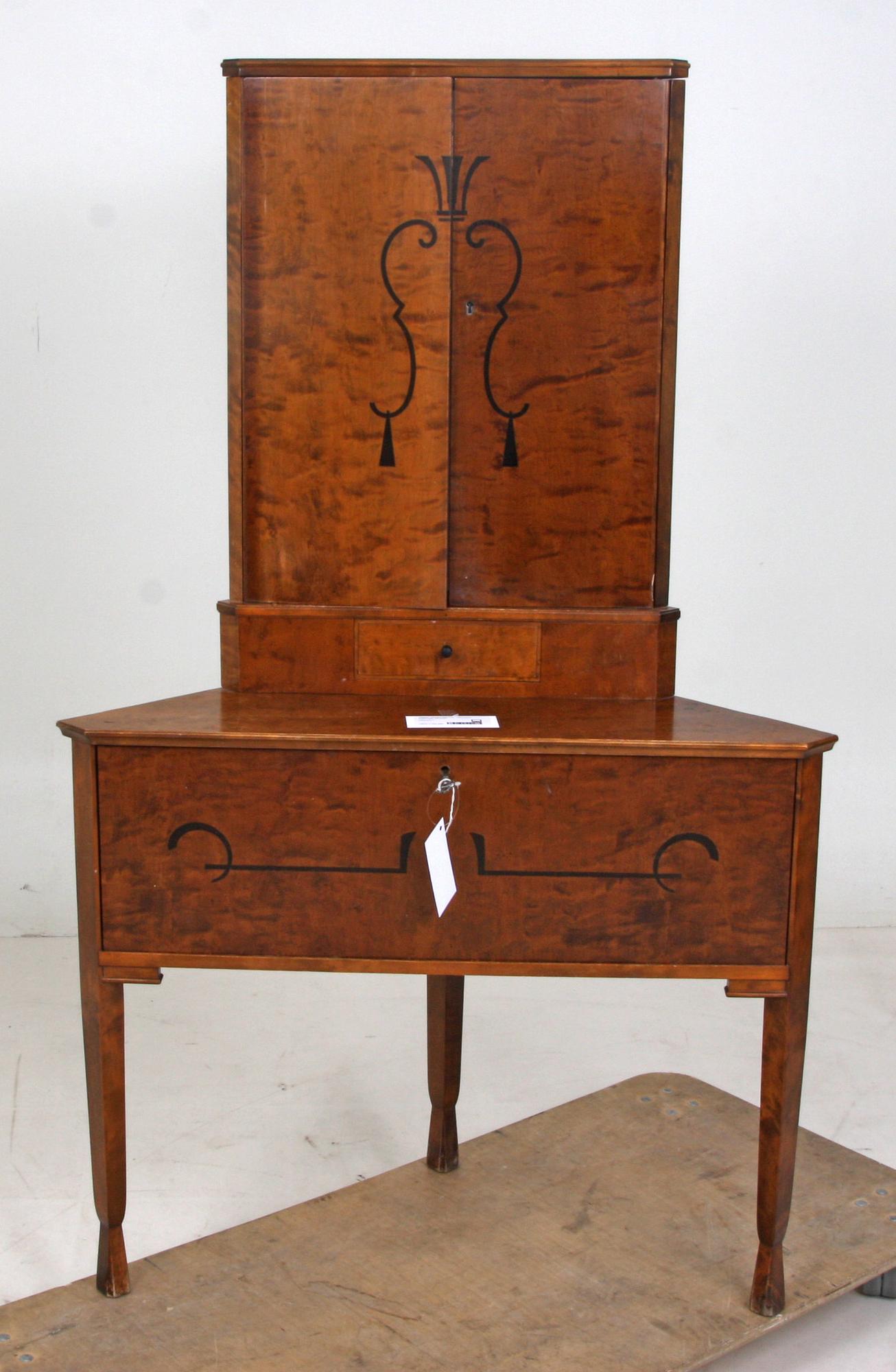 TOILETTEBORD, art deco, 1900-talets första hälft.