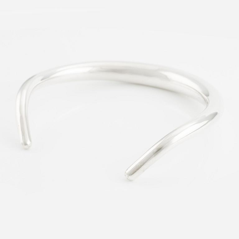 Georg Jensen, Anne Ammitzböll, halsring, "Aura", sterlingsilver, Firma Georg Jensen, Köpenhamn.