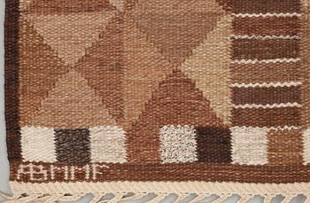 CARPET. "Rubirosa, Zoegas". Tapestry weave (gobelängteknik). 255 x 201,5 cm. Signed AB MMF MR.