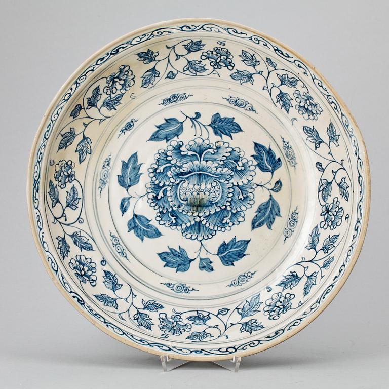 FAT, keramik. Annamesiskt (dagens Vietnam), 1800-tal.