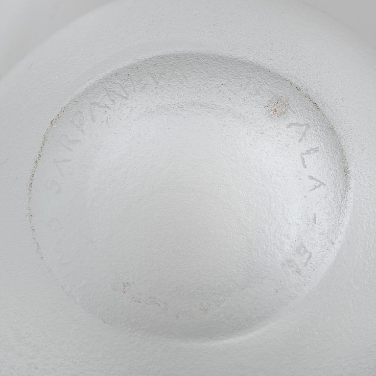 Timo Sarpaneva. A pair of glass objects, whereof one signed Timo Sarpaneva, Iittala -66.