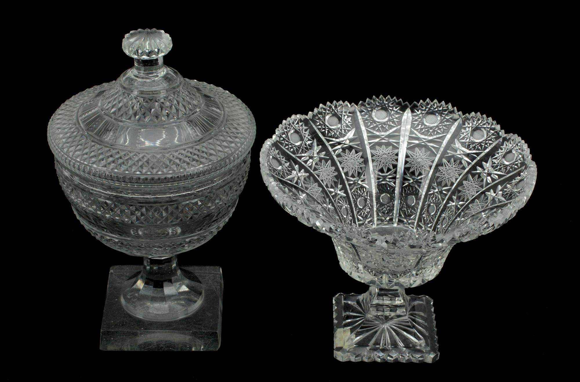 UPPSATSSKÅL med LOCK, slipat glas 1800-talets slut samt UPSATSSKÅL, märkt Lausitzer Glas, Tyskland sent 1900-tal.