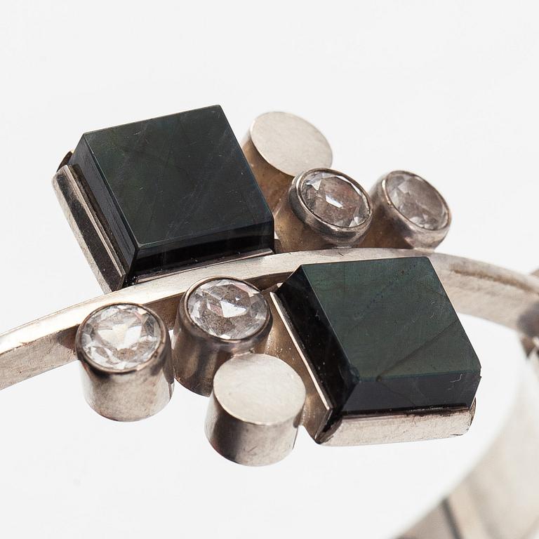 Elis Kauppi, pendant and bracelet, silver, spectrolite, Kupittaan Kulta, Turku 1965.