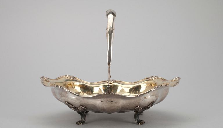 BRÖDKORG, silver, Carl Adolf Seipel, St. Petersburg 1880-tal. Vikt ca 638 g.