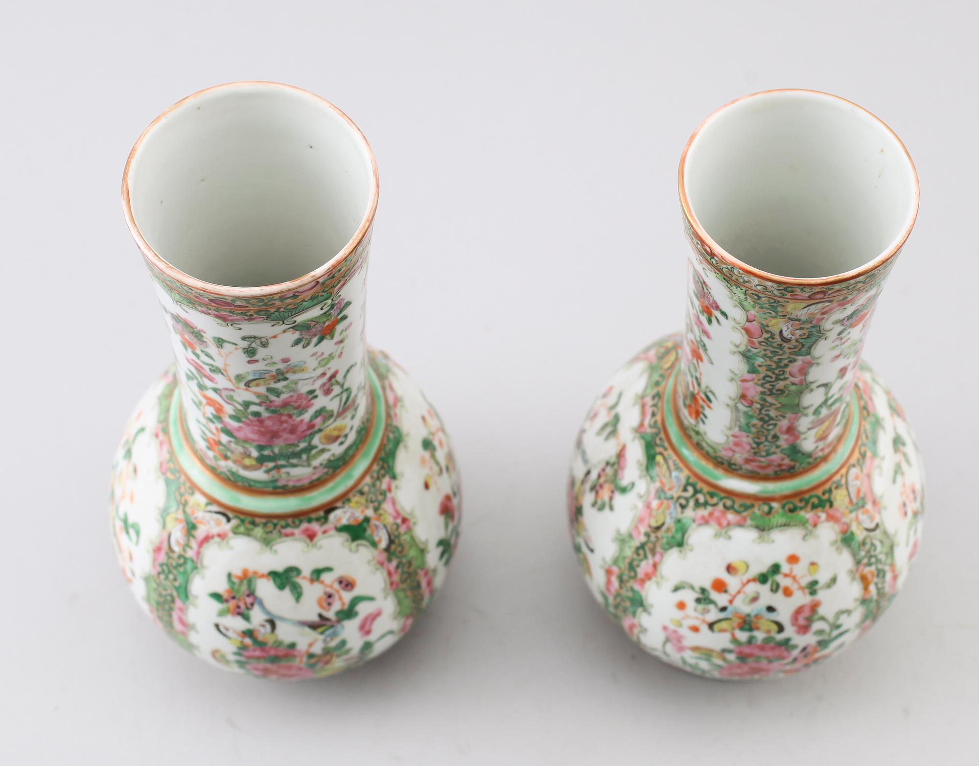 VASER, 2 st, porslin, Kina, Kanton, 1800-tal.