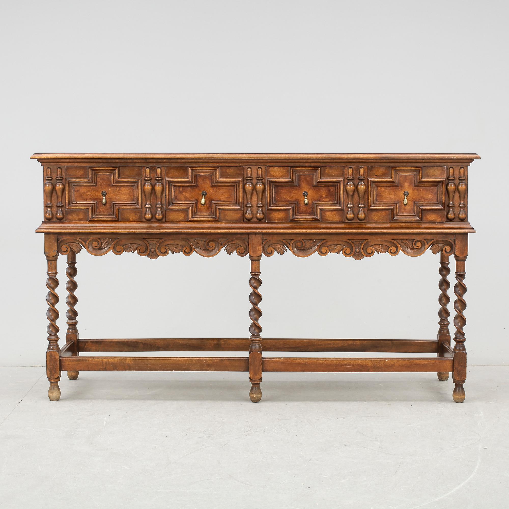 SIDEBORD, barockstil, 1900-talets andra hälft.