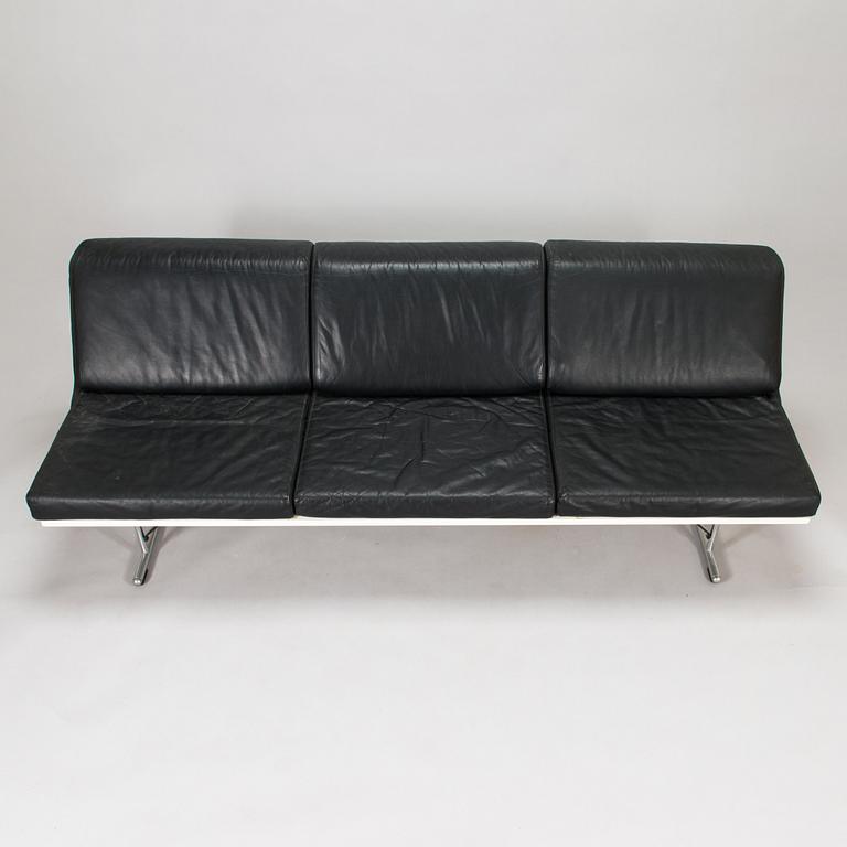 Yrjö Kukkapuro, a 1980's 'Experiment' sofa for Avarte.