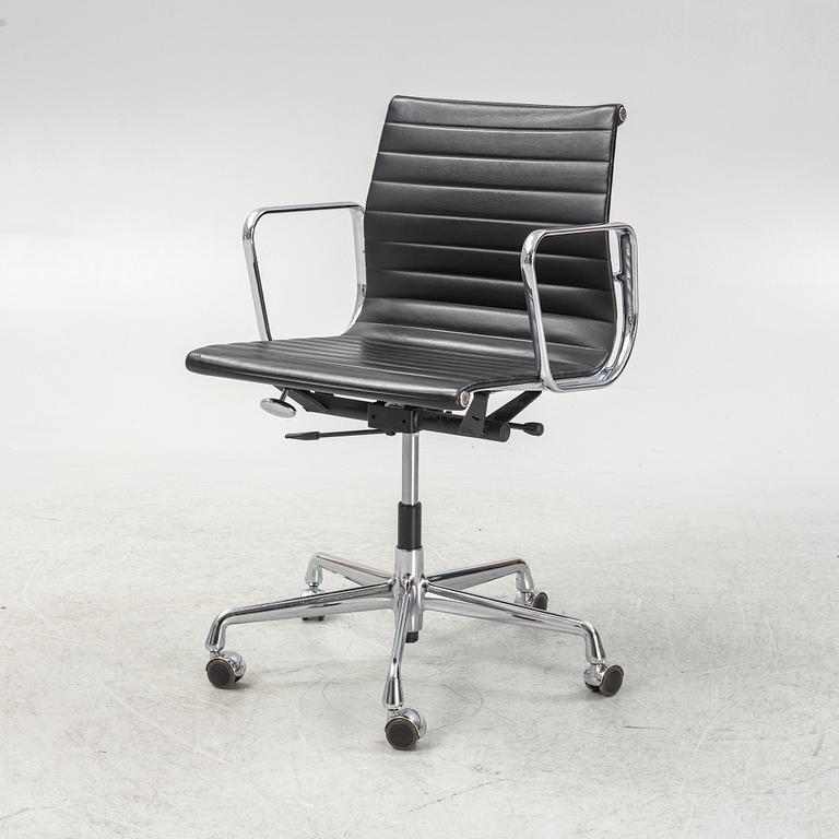 Charles & Ray Eames, an 'EA 117' desk chair, Vitra.