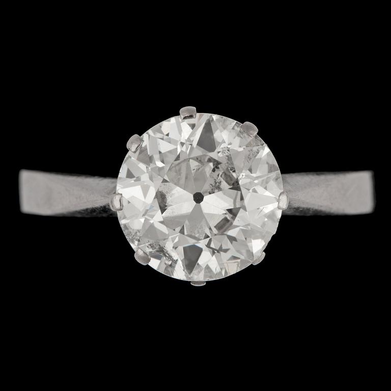 An old cut diamond ring, app. 2.90 cts.