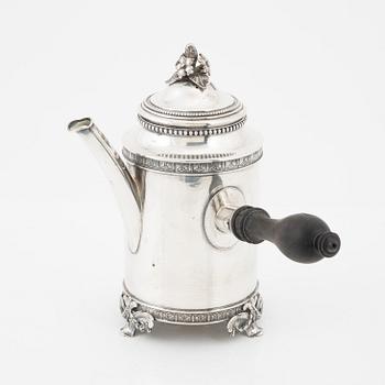 Kaffekanna, gustaviansk stil, CG Hallberg, Stockholm år 1900.