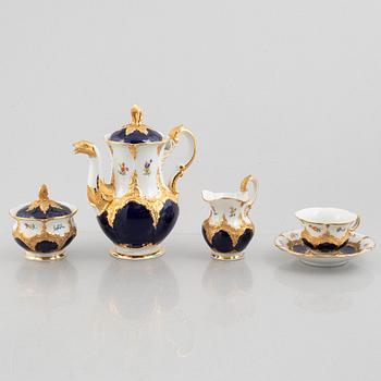A Meissen porcelaine coffee service, 20th Century (9 pieces).