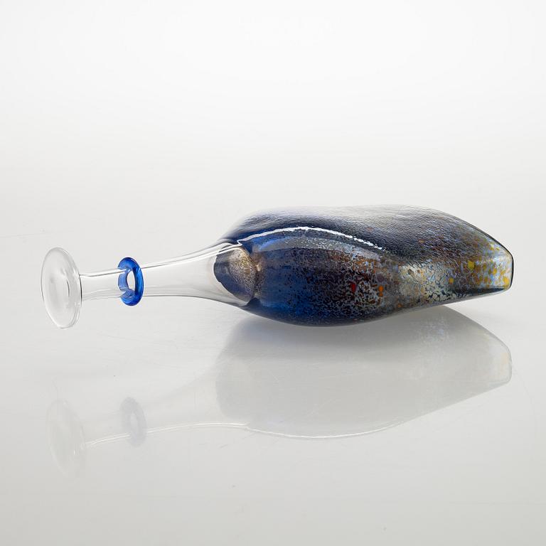 Bertil Vallien, bottle signed Kosta Boda B. Vallien 89253.