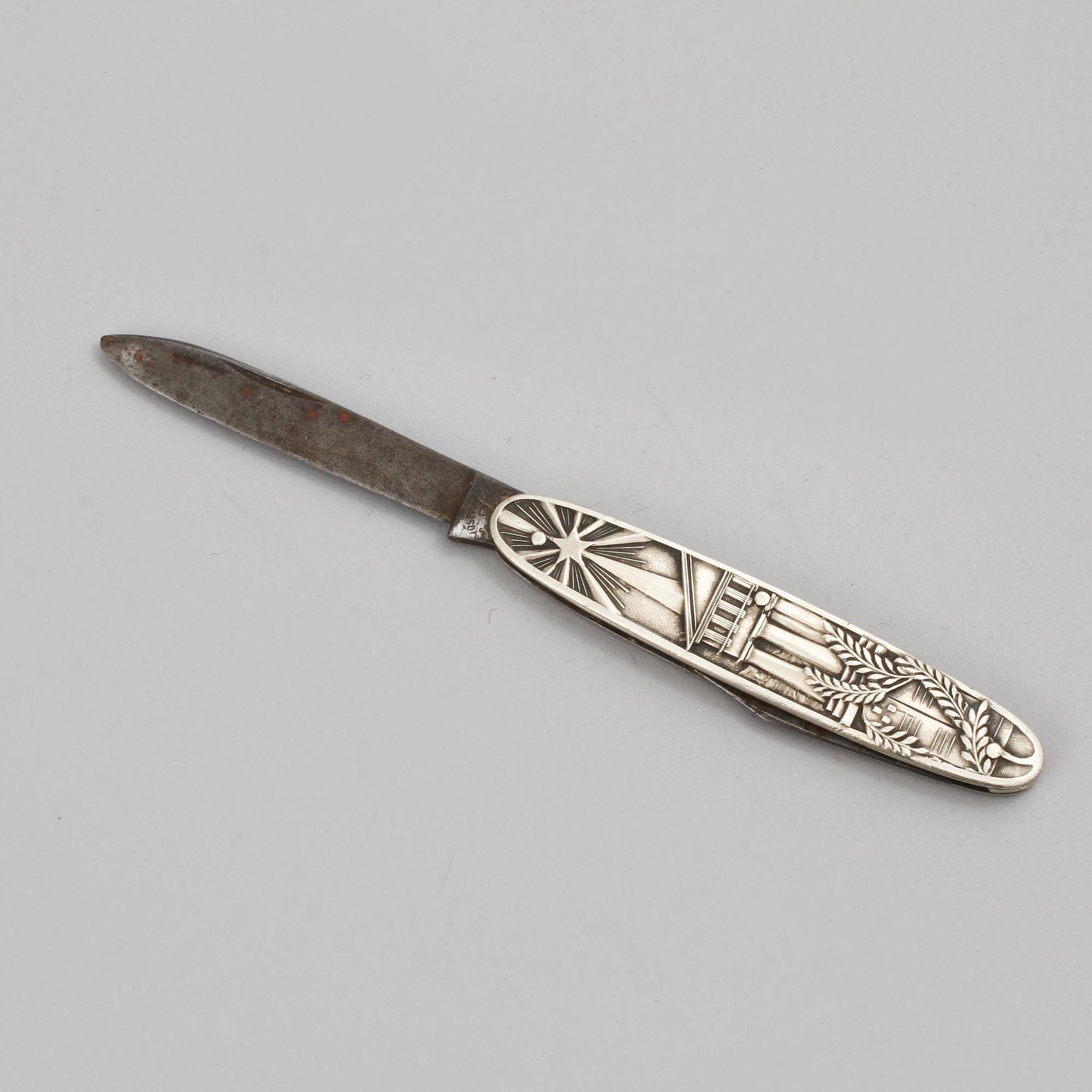 FÄLLKNIV, 1900-talets första hälft.