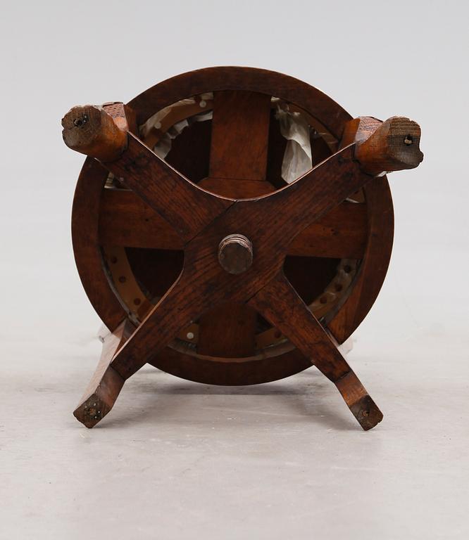 SKRIVSTOL, 1800-talets första hälft.