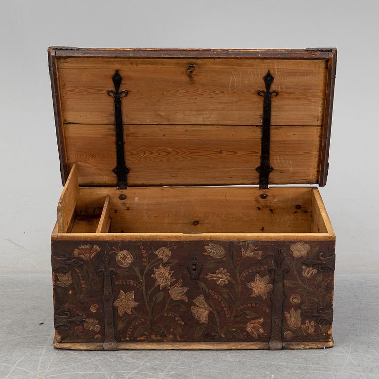 A painted Swedish chest, possibly from Uppland, second half of the 18th century.