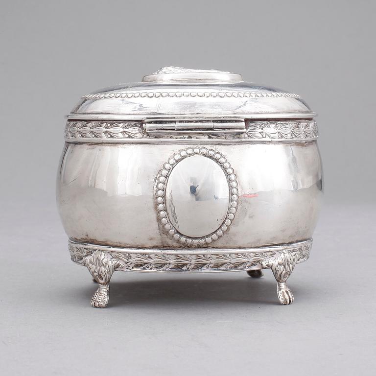 SOCKERSKRIN, silver, importstmpl. Gustaviansk stil. 1900-tal. Ca 250 g.