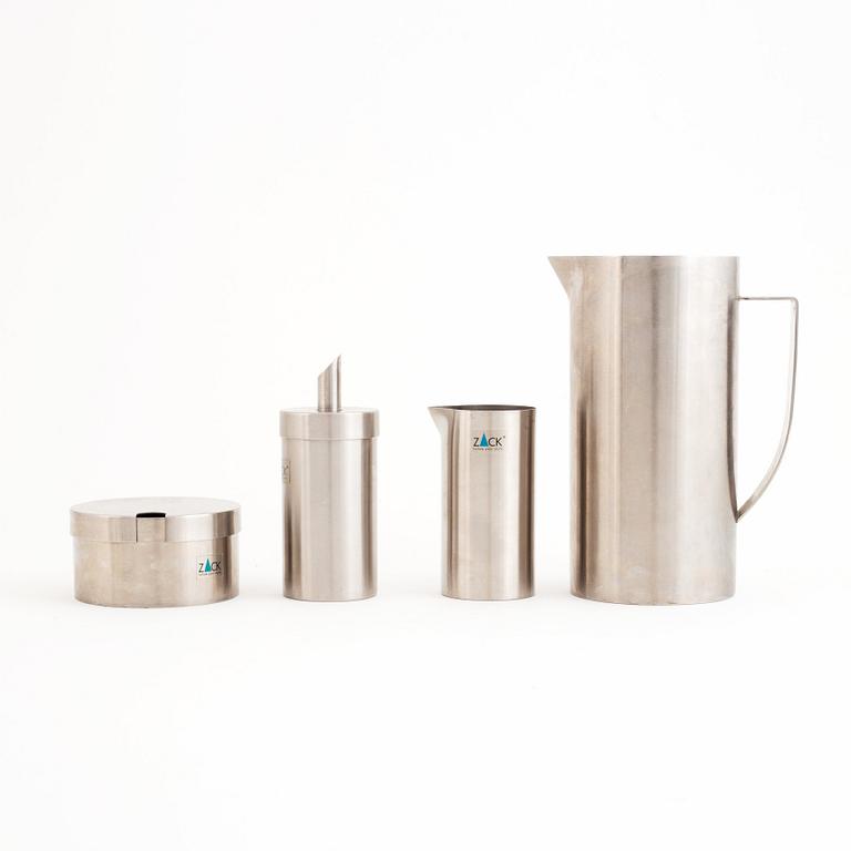A set of eight stainless steel kitchen objects, 6 marked ZACK.