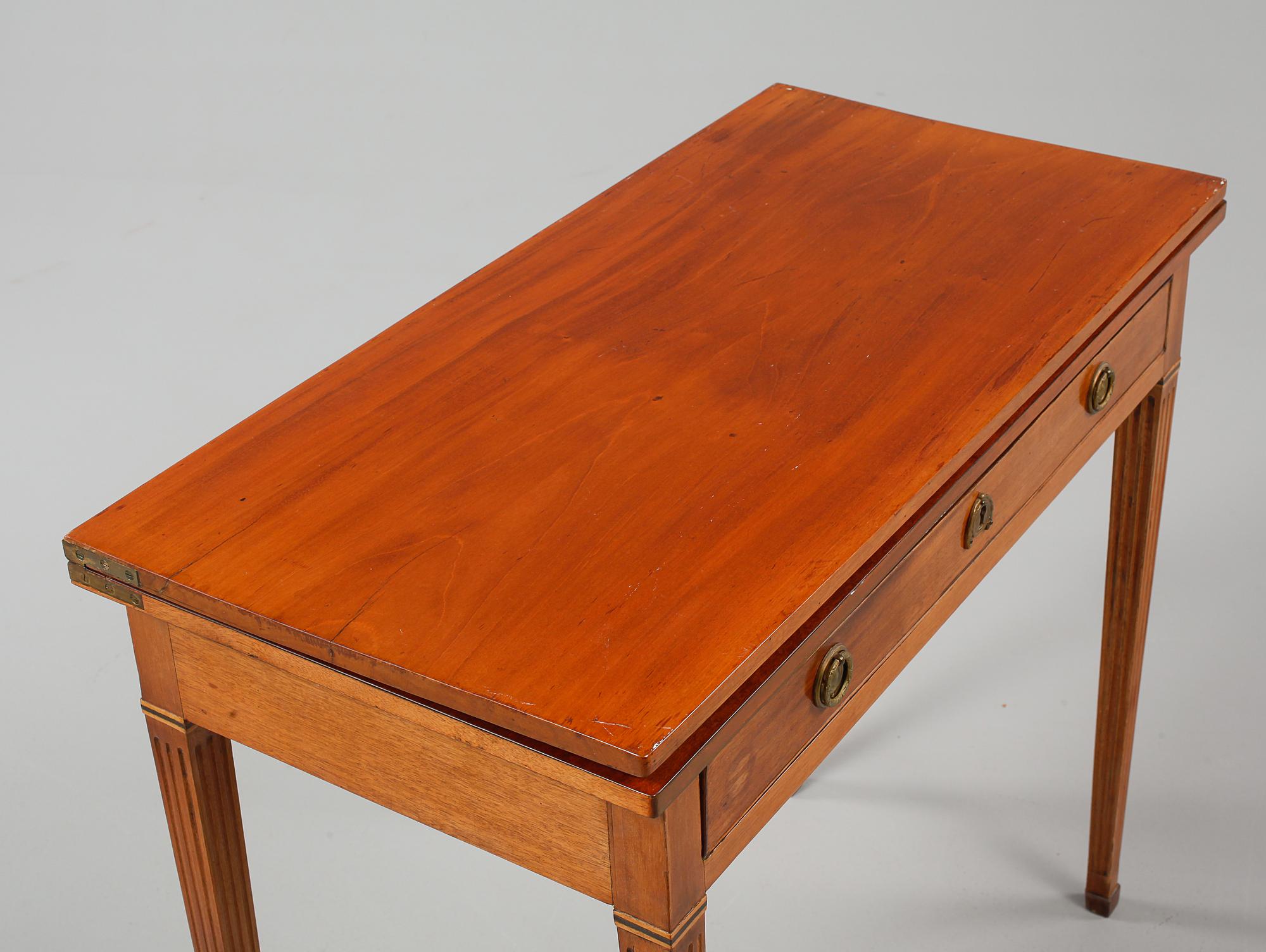SPELBORD, sengustaviansk, tidigt 1800-tal.