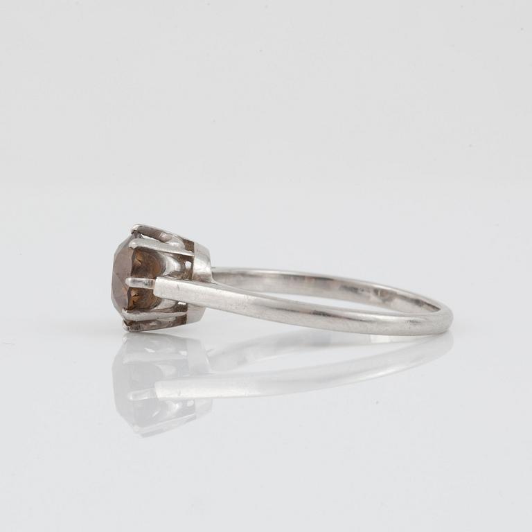 A 1.30 ct fancy brown old-cut diamond ring. Made by Hugo Strömdahl, Stockholm 1942.