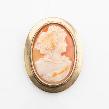 Brooch of silver and carved shell cameo, E Cederin Örebro 1922.