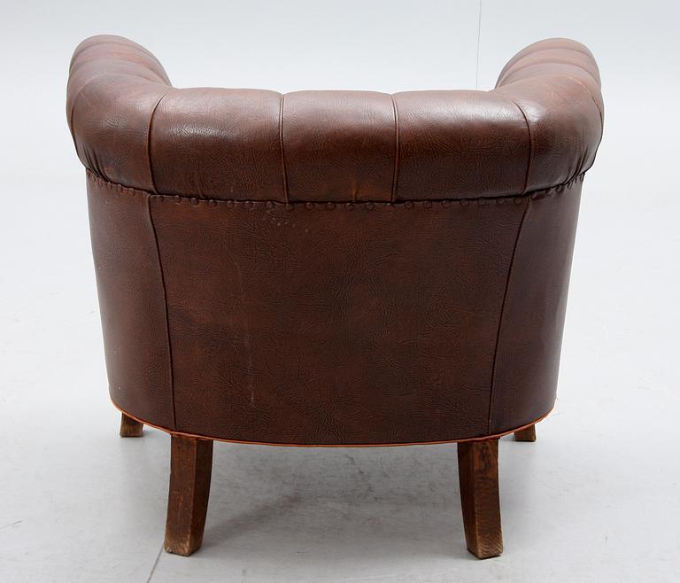 FÅTÖLJ, Chesterfieldmodell, 1900-tal.