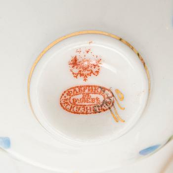 Kuznetsov, mokkakuppeja, 6 kpl, posliini, filigraanihopea, Venäjä 1889 - 1917.