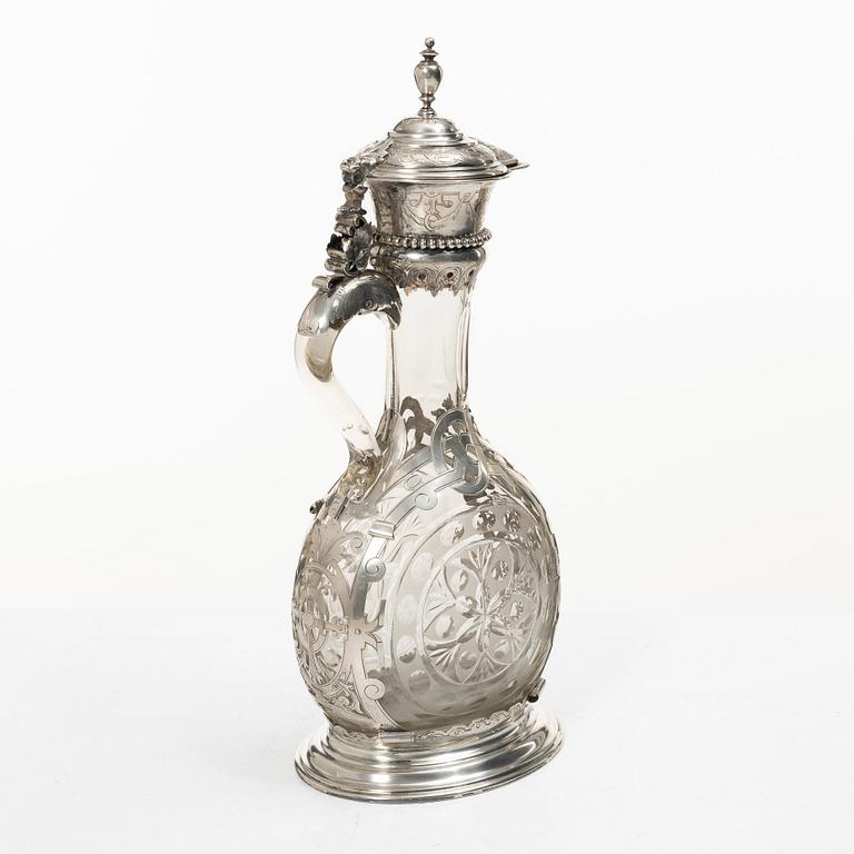 Decanter/wine jug in glass, with mount, possibly silver, early 20th century.