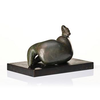 Henry Moore, "Reclining Figure Curved: Smooth".