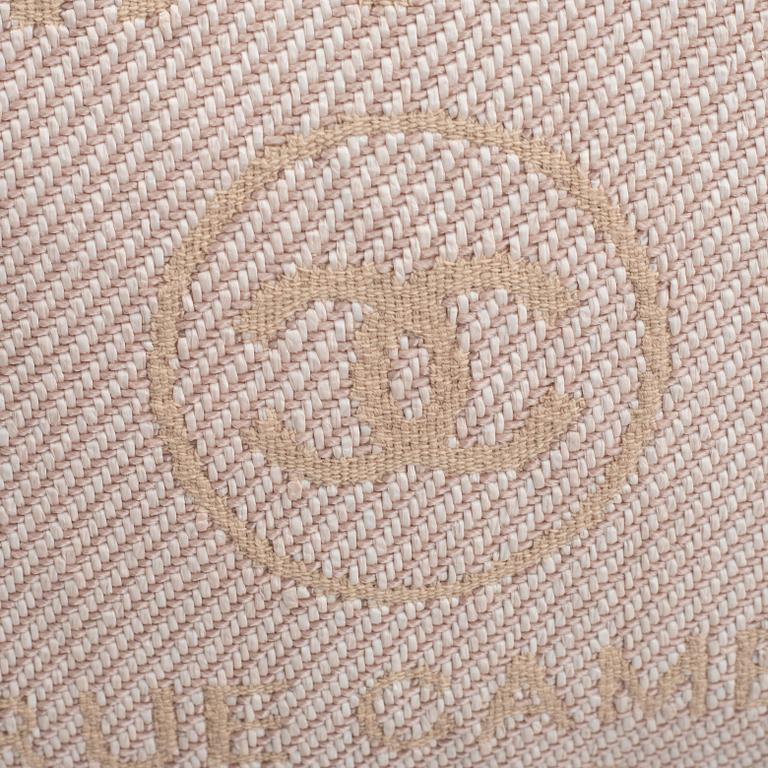Chanel, "Deauville" Shopping tote, 2020.