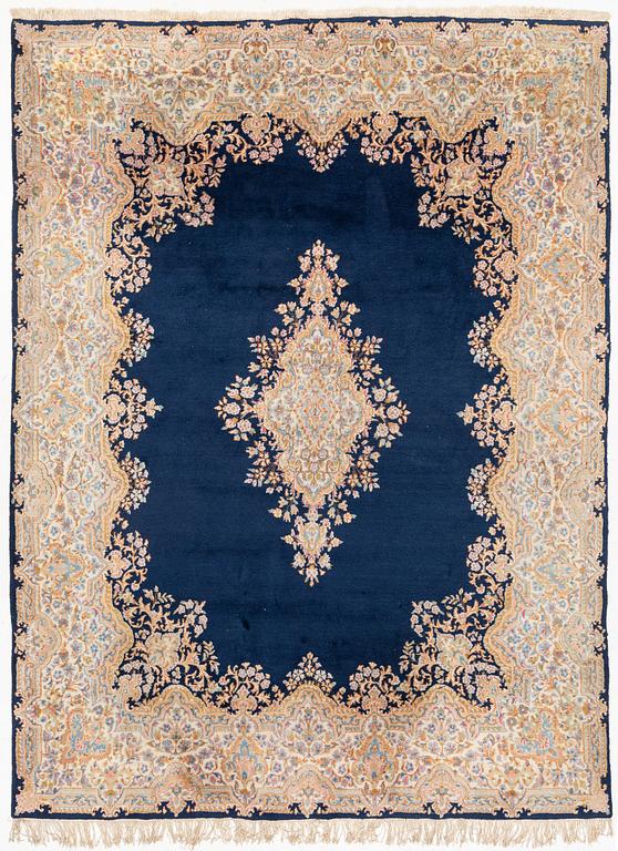 Carpet, Kirman, approx. 370 x 275 cm.
