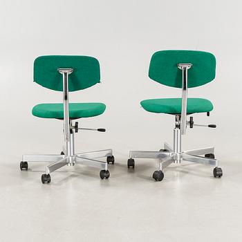 SKRIVBORDSSTOLAR, ett par, "Cento", IKEA, omkring 1980.