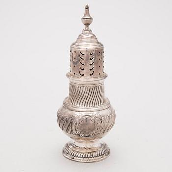 A sugar caster in sterling silver, mark of John Newton Mappin, London 1890.